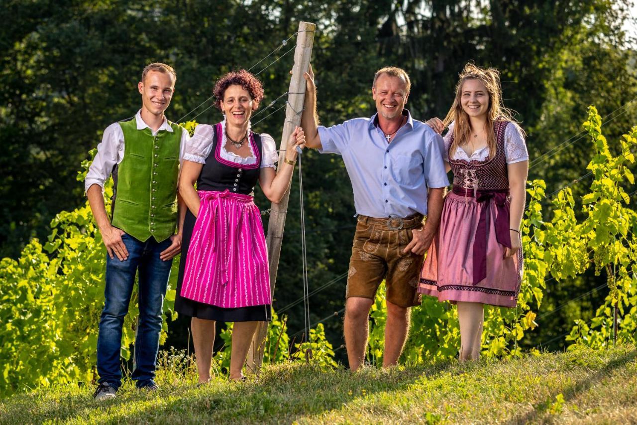 Weingut-Gaestehaus Birnstingl Gamlitz Εξωτερικό φωτογραφία